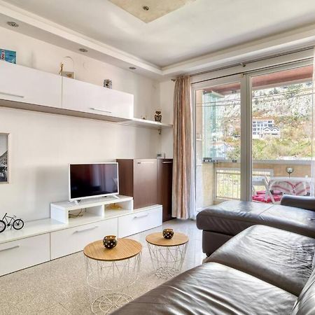 Cozy Nest Apartment- Central And Seaboard With Elevator Kotor Eksteriør bilde