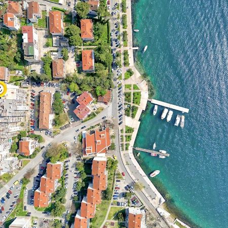 Cozy Nest Apartment- Central And Seaboard With Elevator Kotor Eksteriør bilde