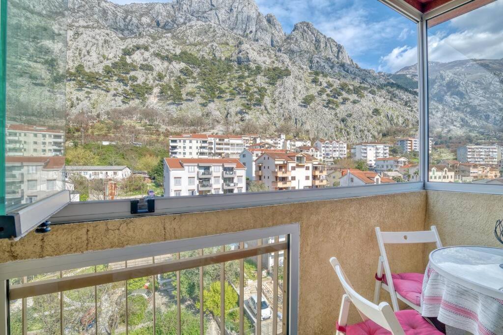 Cozy Nest Apartment- Central And Seaboard With Elevator Kotor Eksteriør bilde